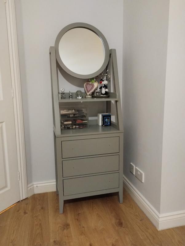 Grey hemnes deals dressing table