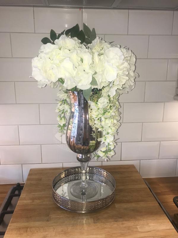 New Naturals Mottled Glass Hurricane Vase ct r