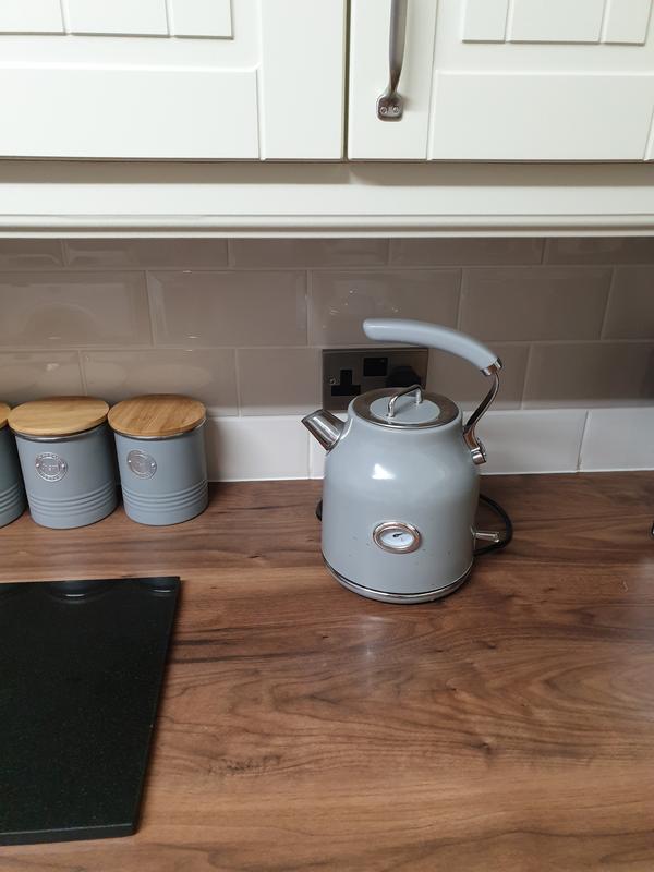 Dunelm retro kettle and deals toaster set