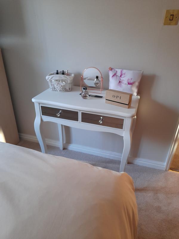 Dunelm palais store dressing table