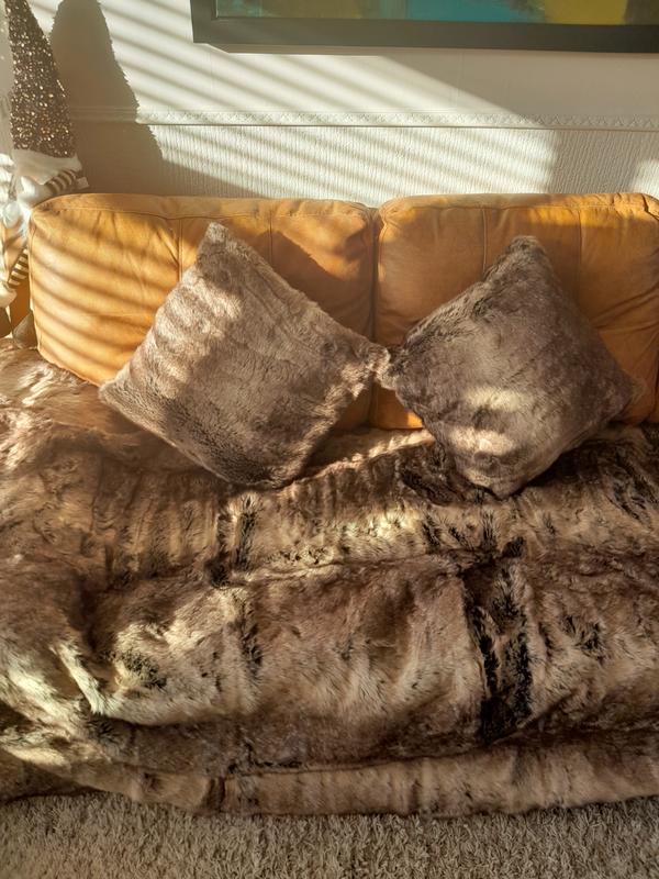 Verbier Faux Fur 150cm x 200cm Throw Dunelm