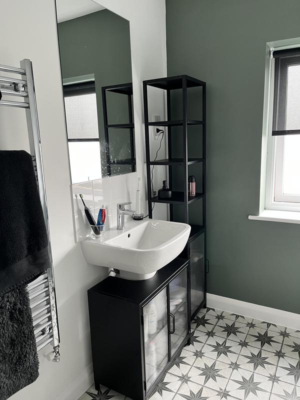 Stannis Reeded Glass Under Sink Unit