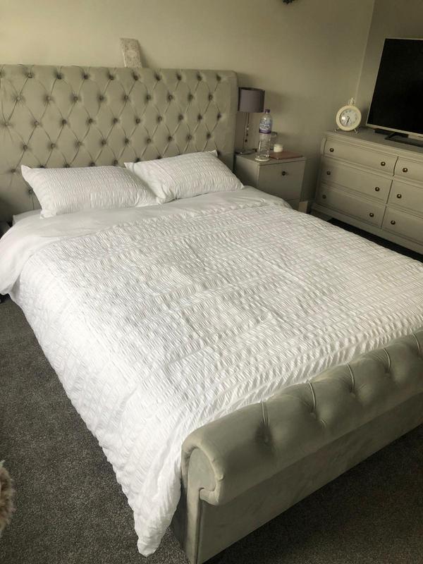 Dunelm classic chesterfield deals bed