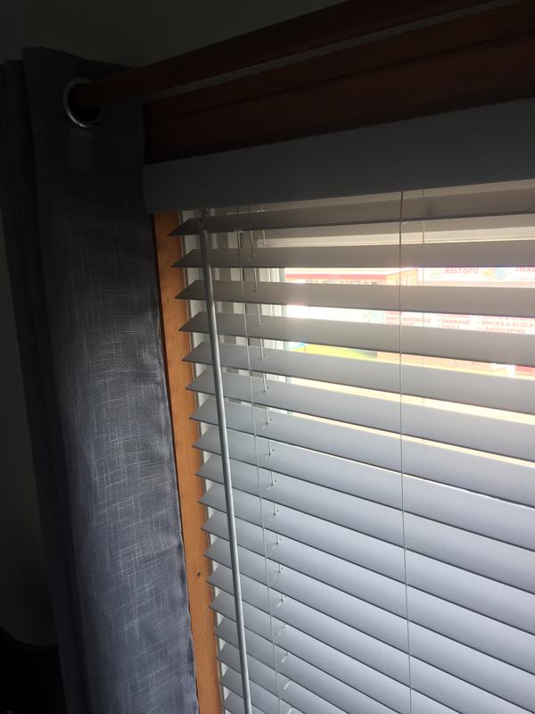 Dunelm deals venetian blinds