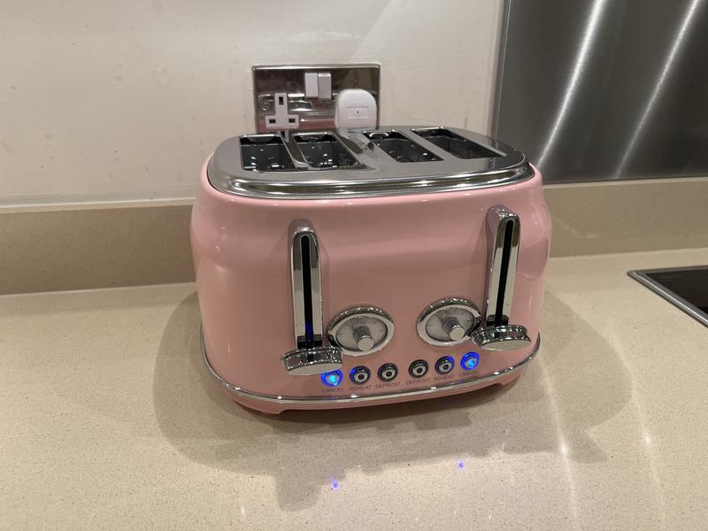Retro Pink 4 Slice Toaster Dunelm