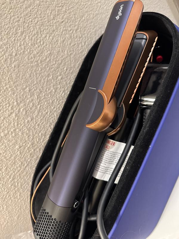 Wonderful straightener without damaging hair!