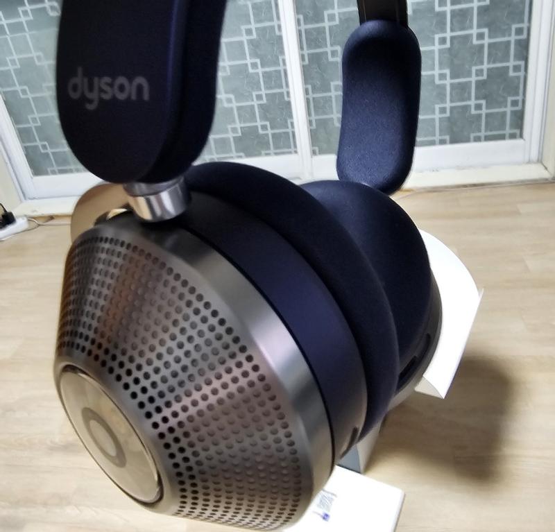 Dyson Zone™ノイズキャンセリングヘッドホンのレビュー