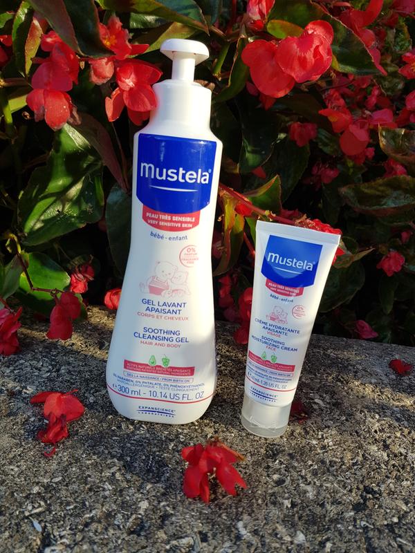 Mustela Soothing Cleansing Gel Hair And Body 300ml Easyparapharmacie