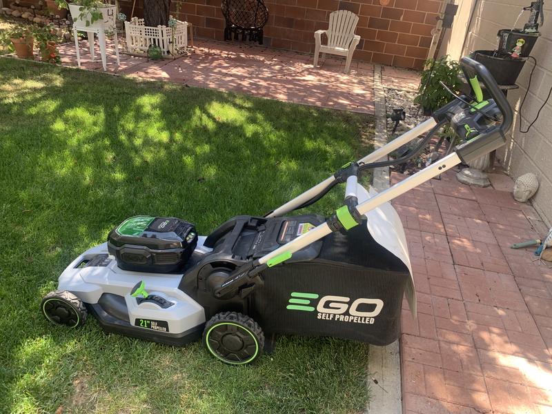 21 Self Propelled Cordless Lawn Mower by EGO POWER