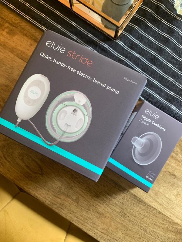 I'm a Therapist and I Can Use the Elvie Stride Breast Pump While Talking to  My Patients (It's *That* Quiet)