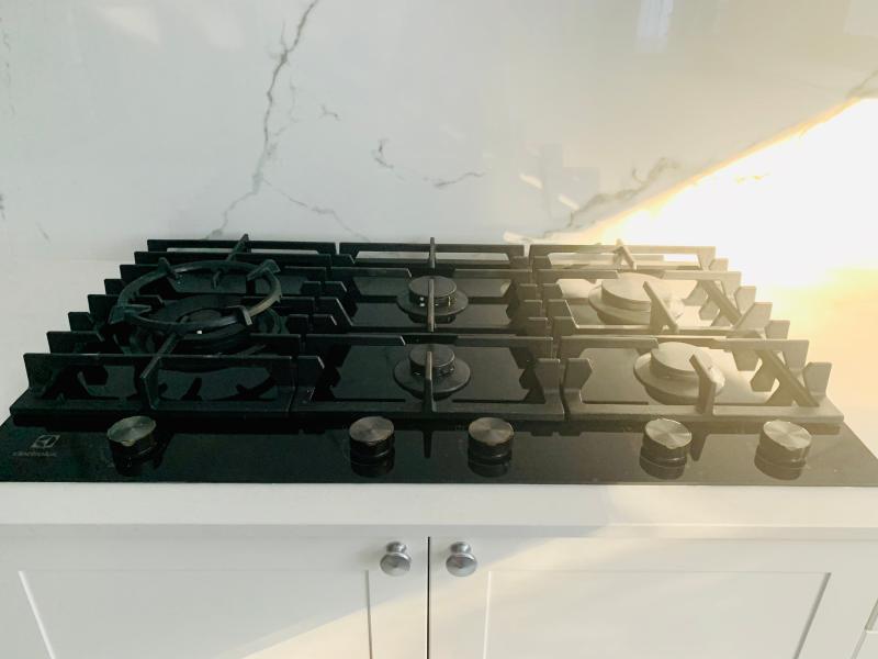 90cm 5 Burner Gas Cooktop Ehg955bd Electrolux Australia