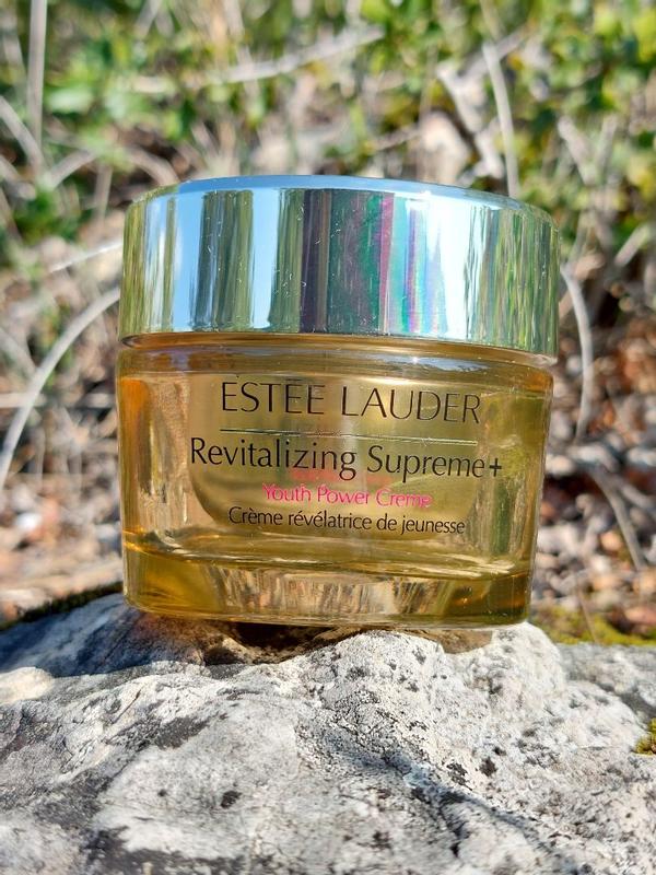 Estée Lauder Revitalizing Supreme+ Youth Power Creme Moisturiser