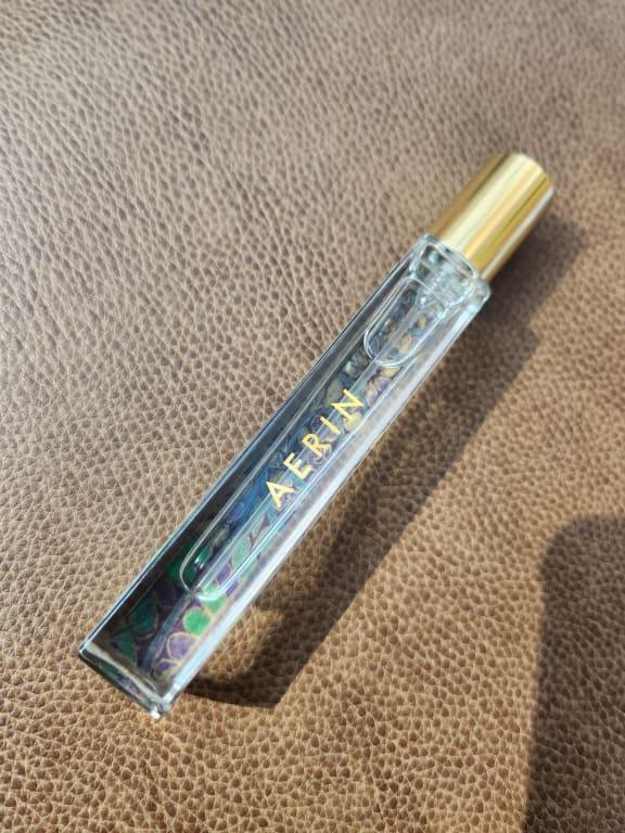 Review Thumbnail Image 0 276705318