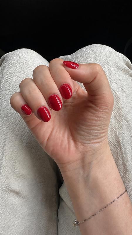 Nagellack an Nägeln