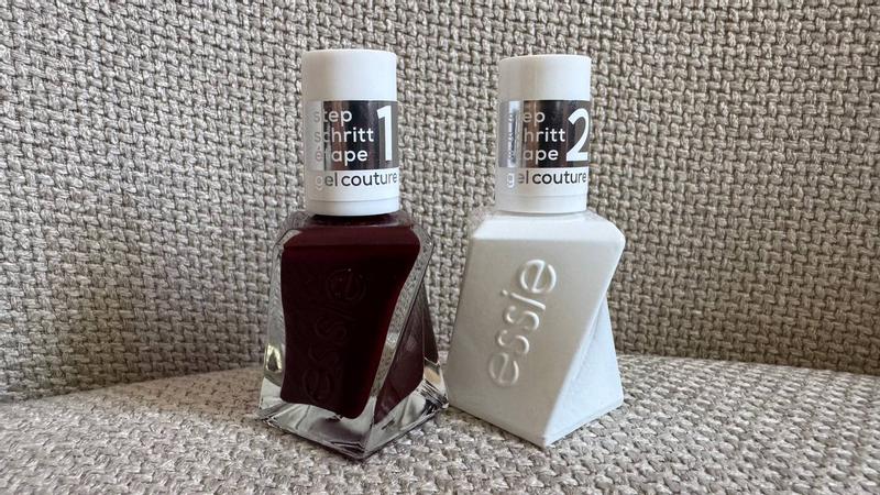 Essie 360 „Spiked with Style“