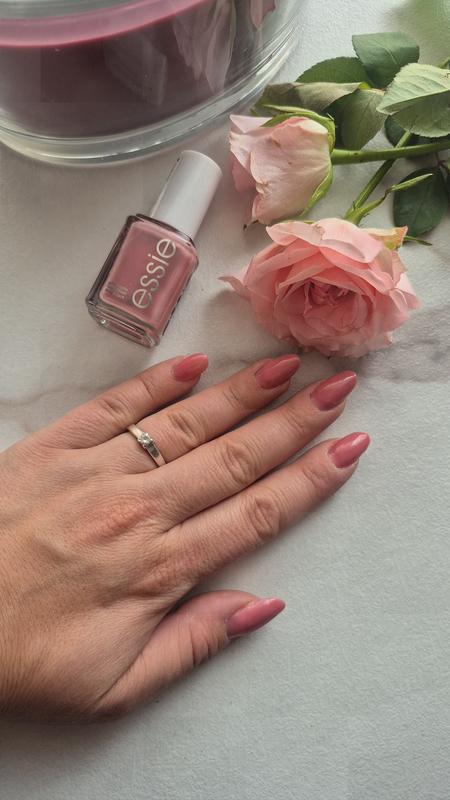 Gut Nagellack