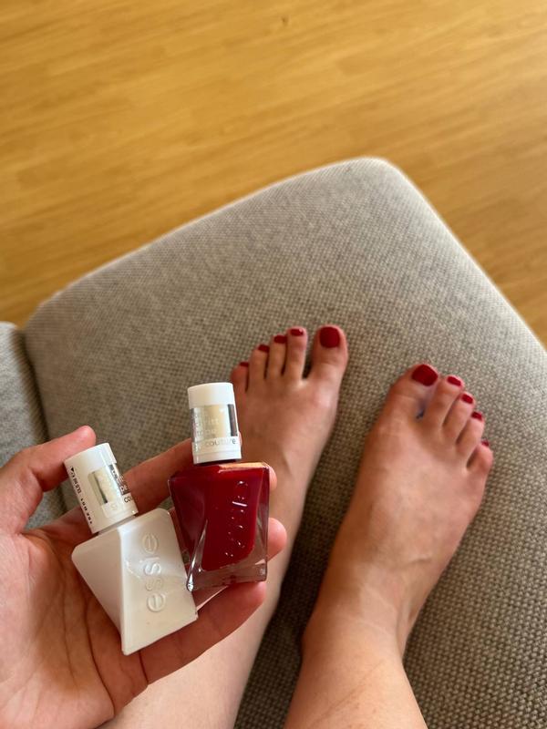 essie