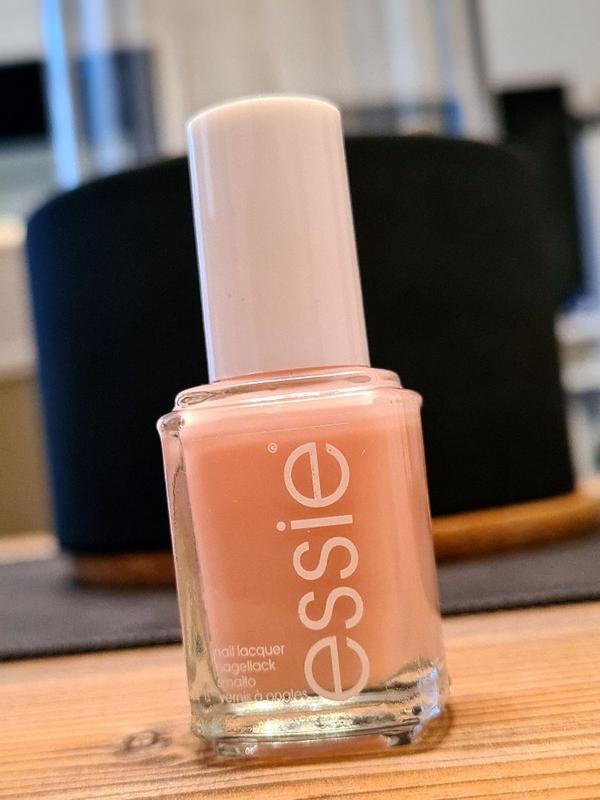 & essie daddy Farblack sugar Nagellack in transparentem, Nude-Ton schimmerndem - -