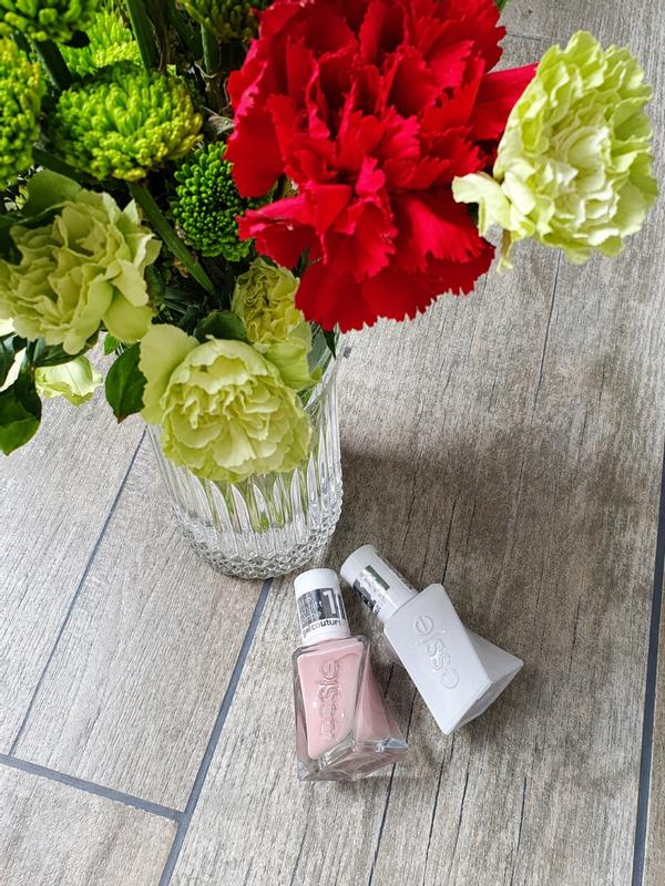 Essie Naggelack