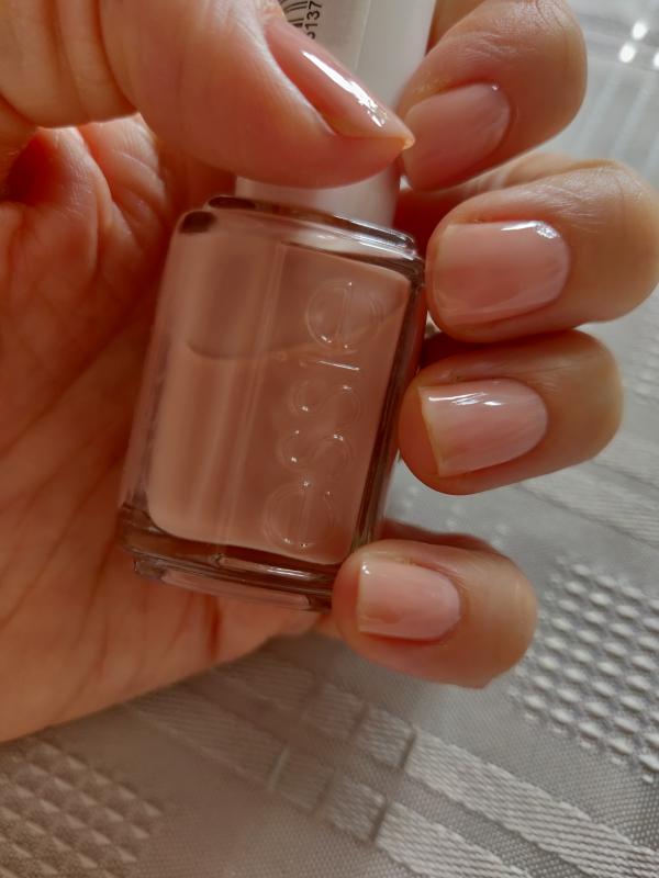 not just a pretty face - nude pink nail polish & nail colour - essie