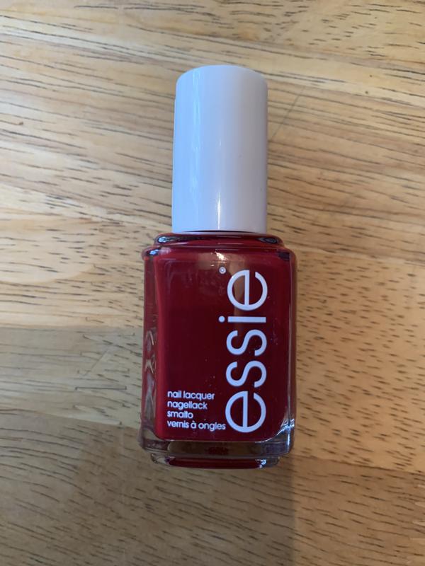 Amazing rich colour nail polish from Essie