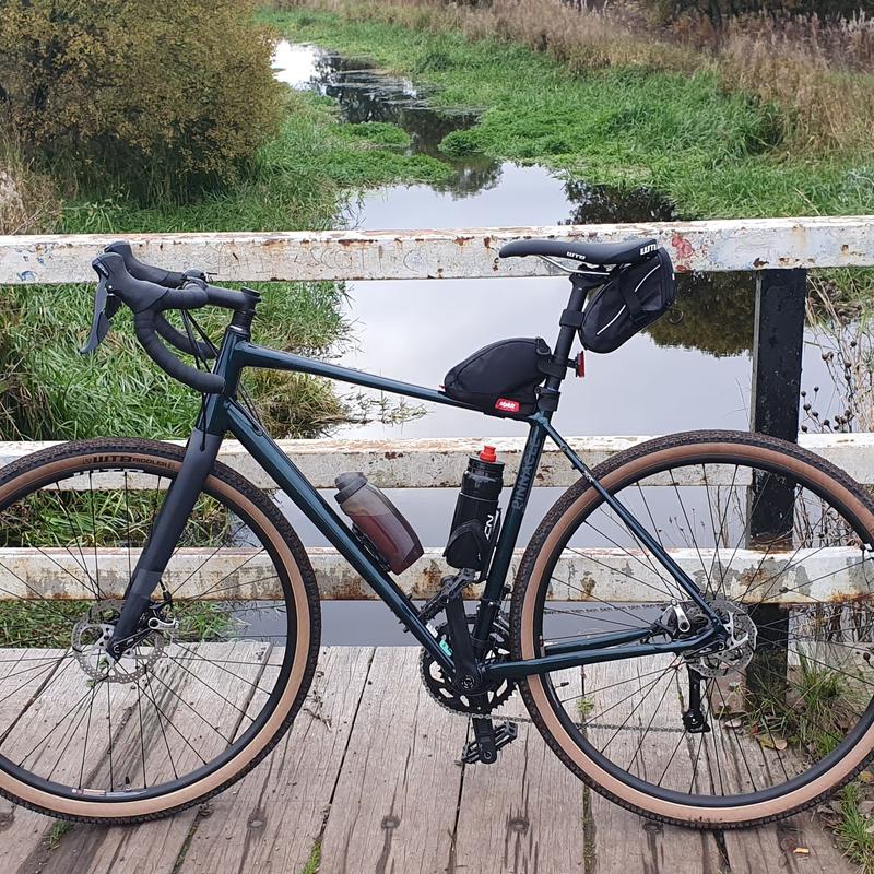 Pinnacle arkose best sale gravel bike