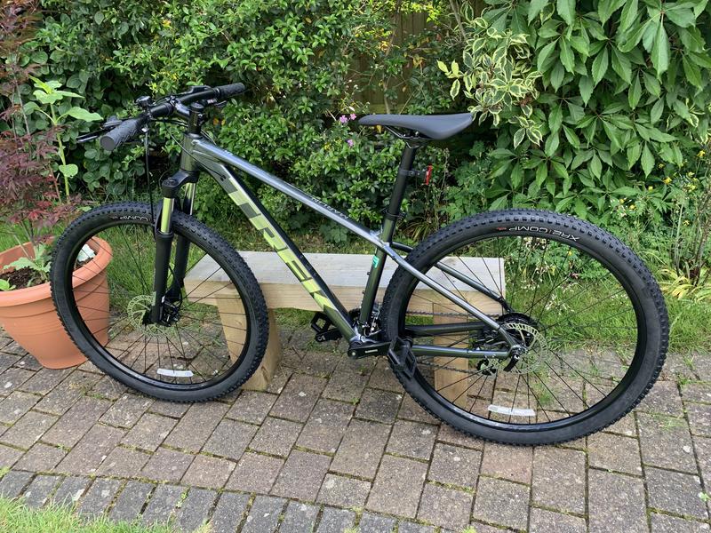 Trek Marlin 5 (Gen 2) Hardtail Mountain Bike 2023