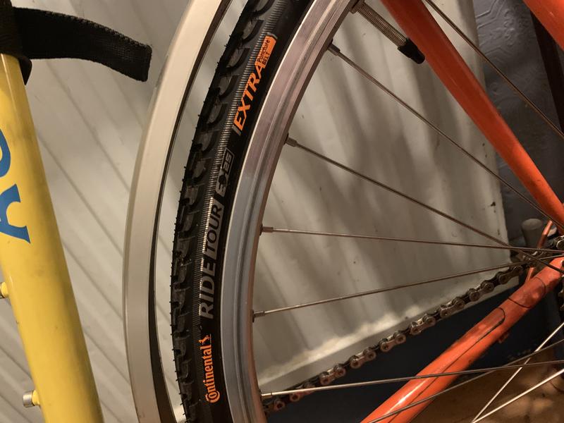 Continental ride tour rfx best sale road tyre