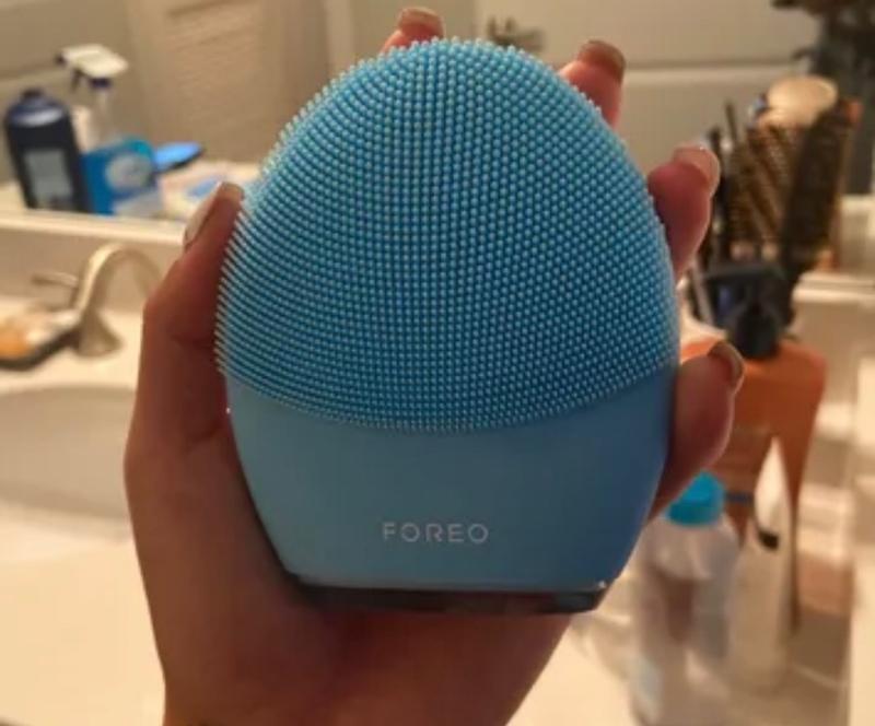 Foreo buy Luna 3 Smart facial cleansing for SENSITIVE SKIN ❤️