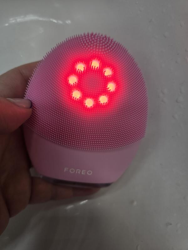 FOREO LUNA™ 3 plus | Limpieza facial con termoterapia y