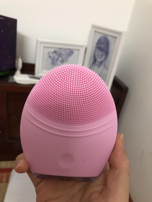 FOREO for Strong professional l cleanse LUNA skin types all 2