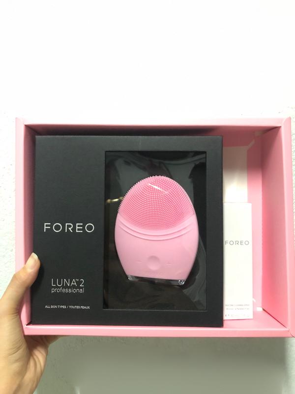 FOREO LUNA 2 professional l Strong cleanse for all skin types