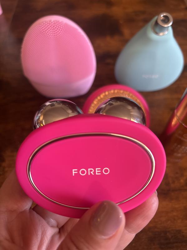 FOREO BEAR™ | Microcurrent Facial Toning Device