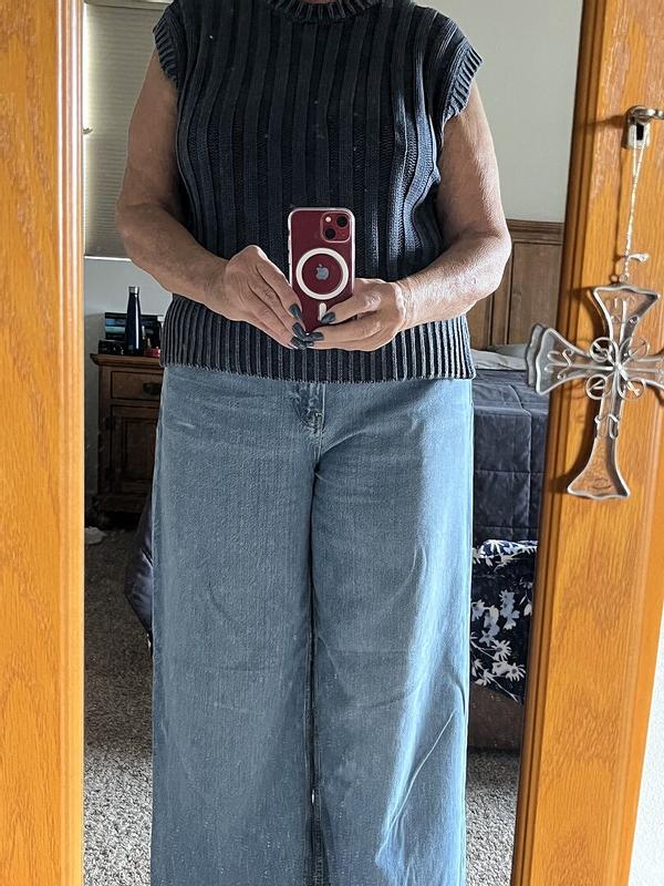 Review Thumbnail Image 0 368360174