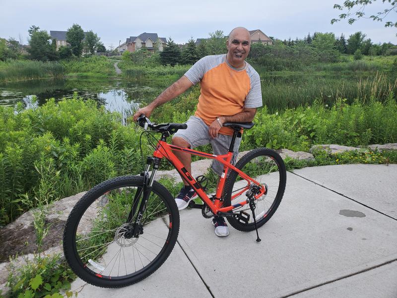 ME showing off with new color, new model and new beginning.