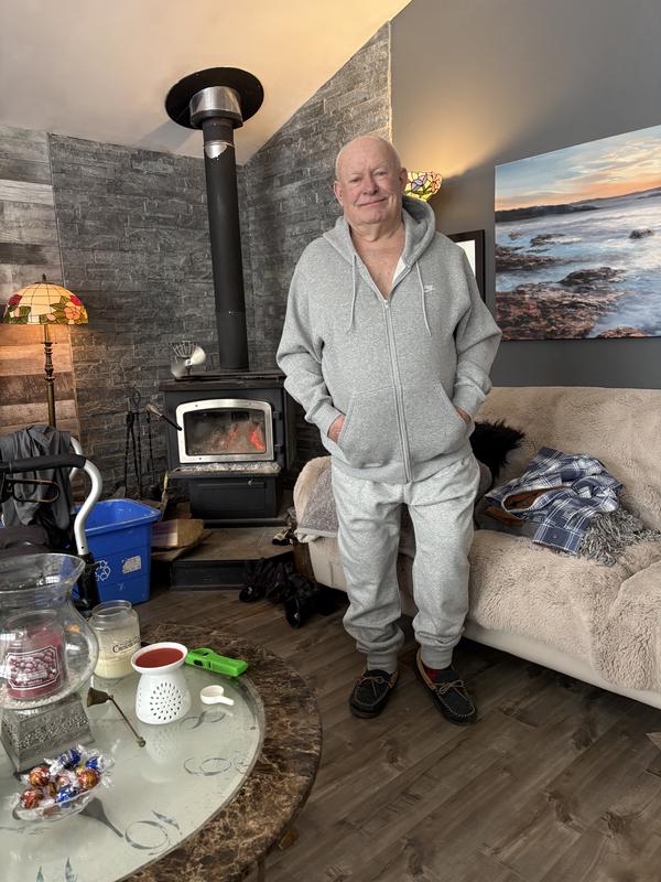 Same drk heather. But totally different colors