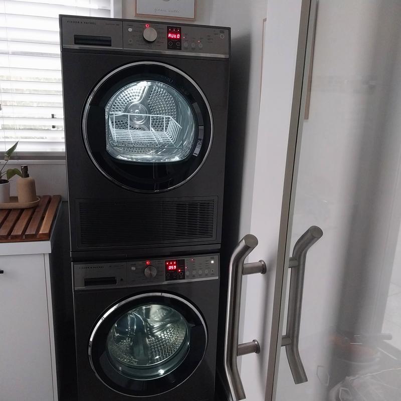 Front Loader Washing Machine, 10kg, Steam Care