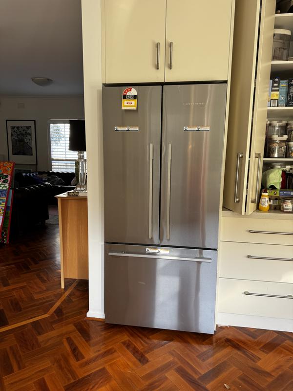 487L Series 7 French Door Refrigerator Freezer - RF522ADX5