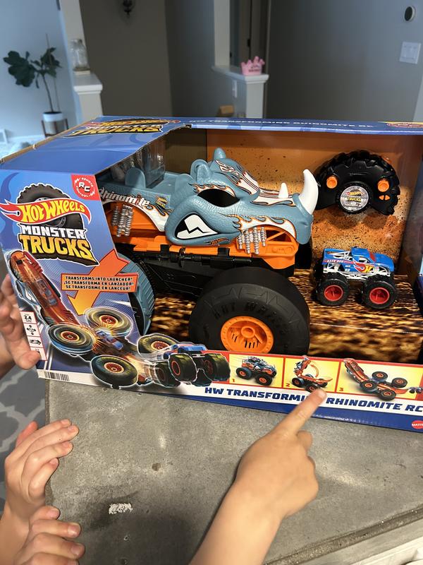 Hot Wheels Monster Trucks RC Rhinomite Transforms into Launcher, Includes  1:64 Scale Toy Truck