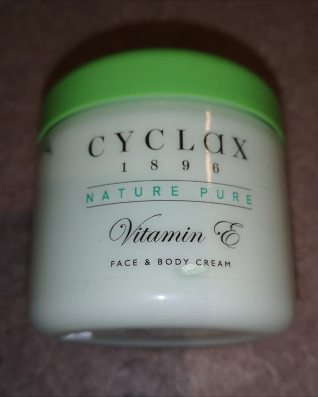 cyclax vitamin e