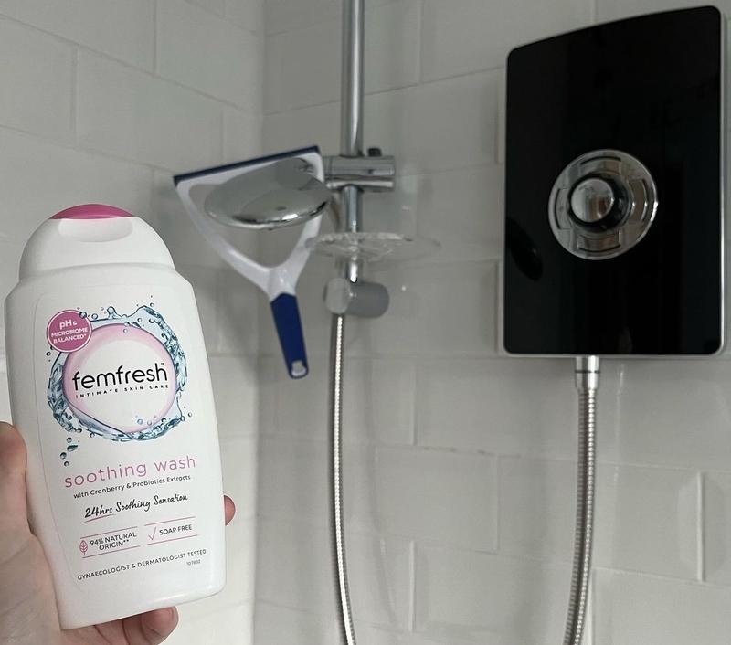 Femfresh Ultimate Care Soothing Wash 250ml - Boots
