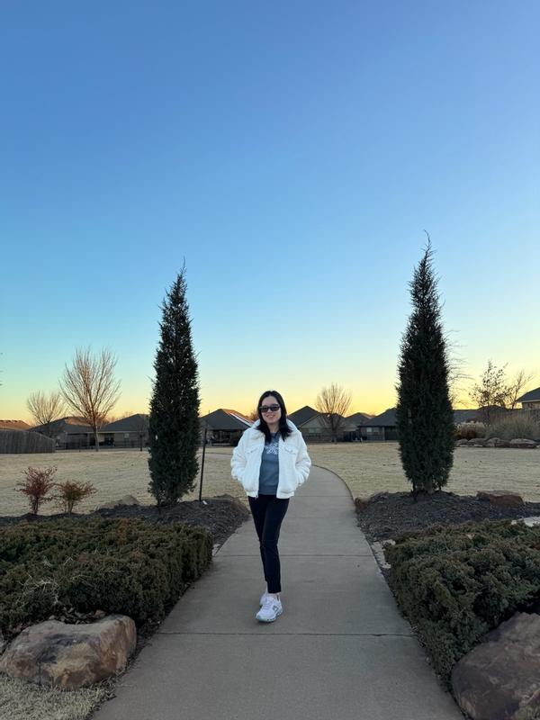 Review Thumbnail Image 0 374776213