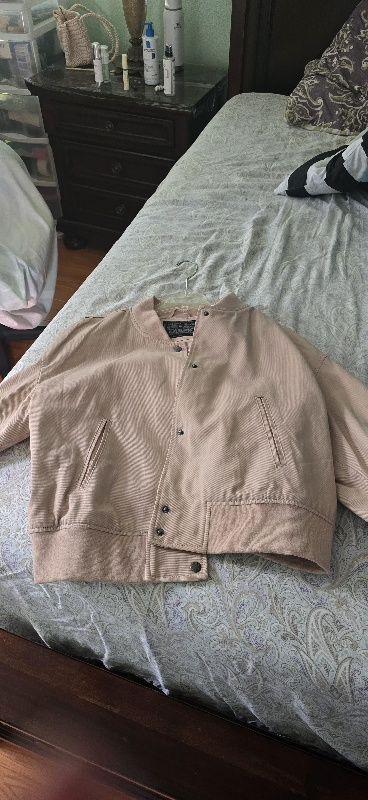 Review Thumbnail Image 0 351075045