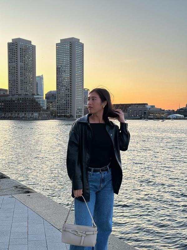 Review Thumbnail Image 1 344870603