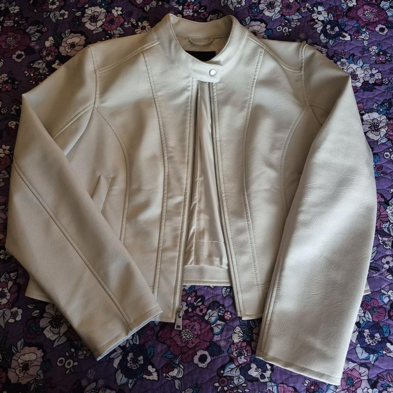 Review Thumbnail Image 0 380450802