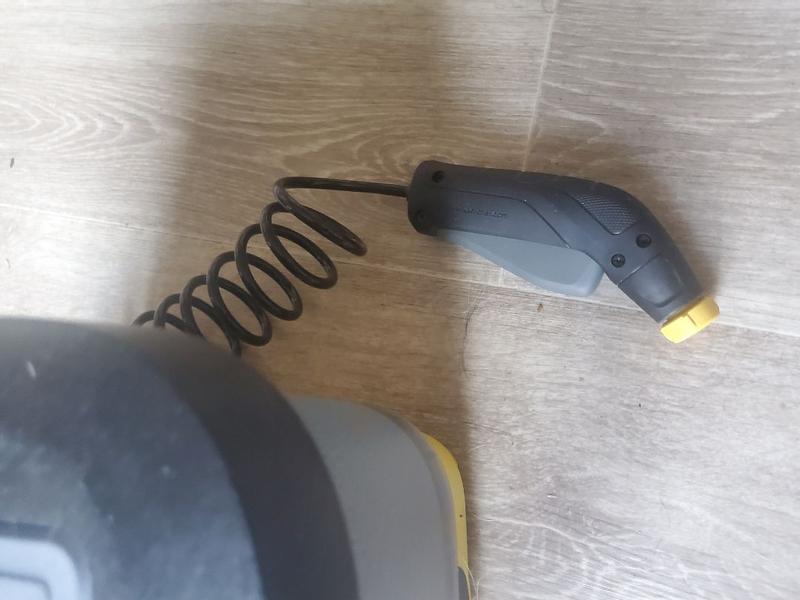 Ouvrir la fenêtre modale de l'avis 1 sur 3