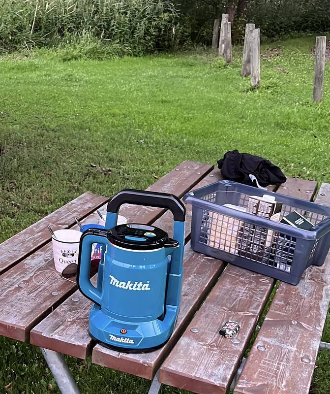 Makita DKT360Z 2 x 18 Volt Kettle 0.8 liters without batteries and charger