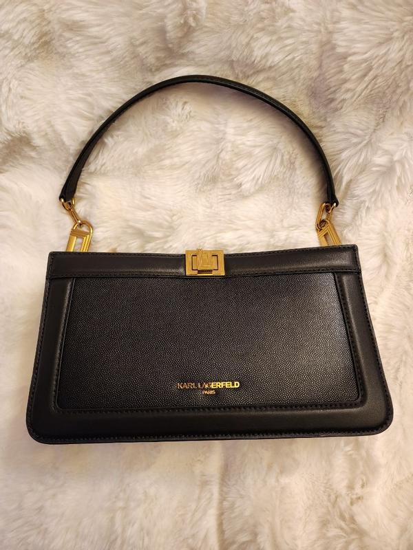 Review Thumbnail Image 0 340570131