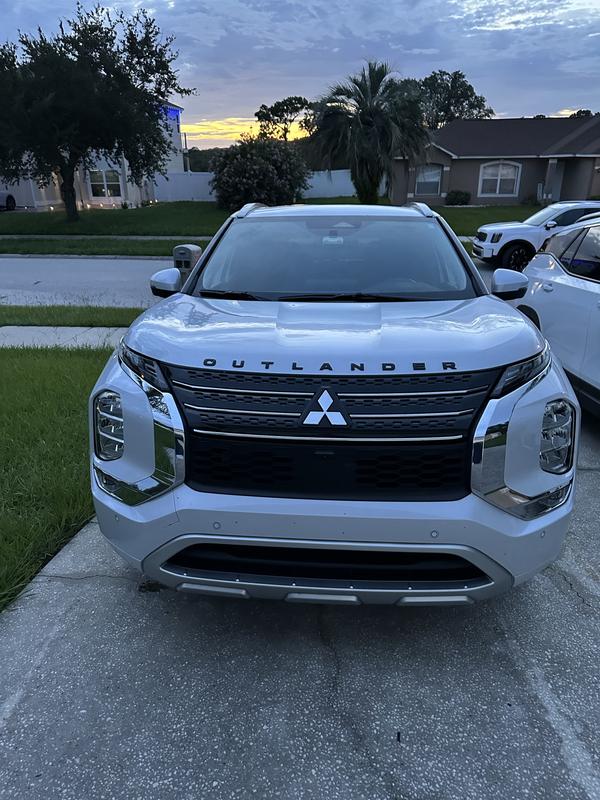 mitsubishi outlander-phev 2024 Image - 44622754