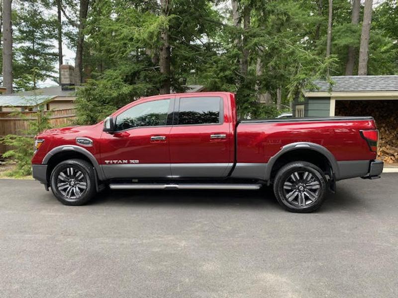 nissan titan-xd-crew-cab 2024 Image - 35445960